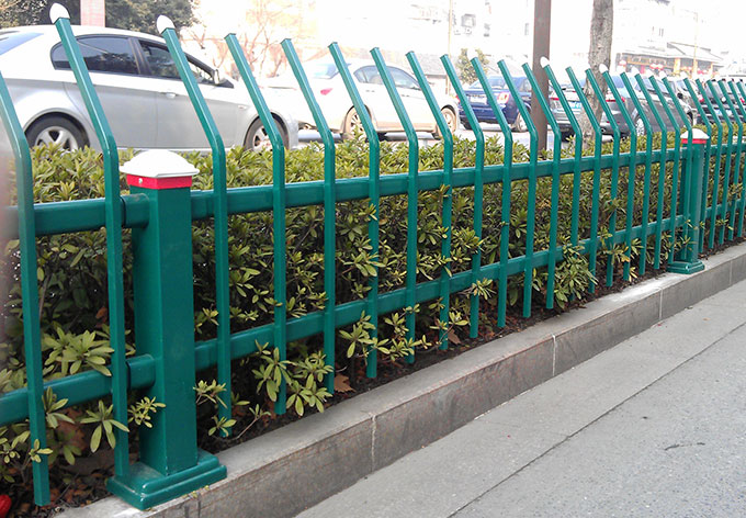 江蘇草坪護(hù)欄