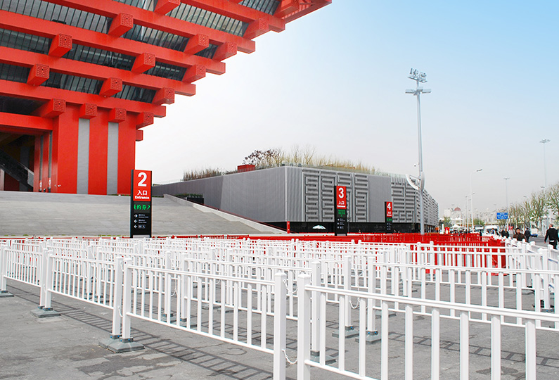 愛(ài)可青給世博會(huì)供應(yīng)護(hù)欄